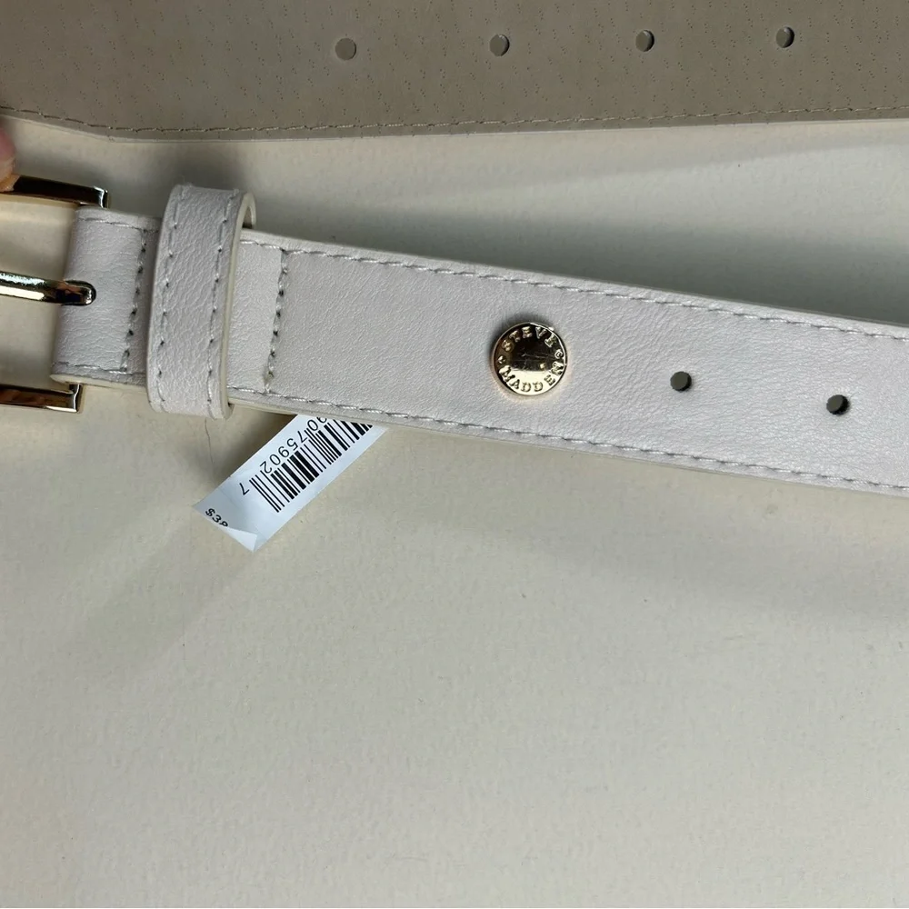 Steve Madden minimal white